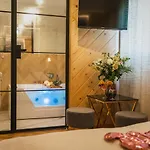 Gorski Lux Jacuzzi & Sauna Poronin