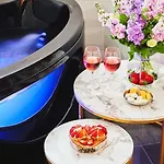 Gorski Lux Jacuzzi & Sauna Apartman *