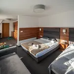 Gorski Lux Jacuzzi & Sauna 아파트 *