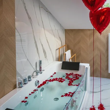 Gorski Lux Jacuzzi & Sauna Daire