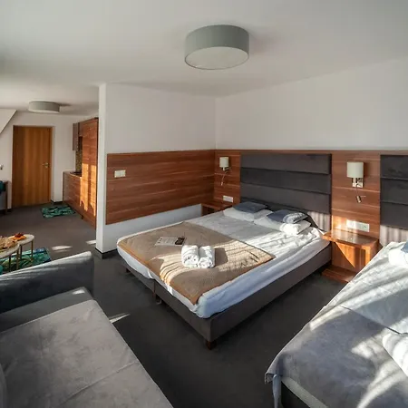 Gorski Lux Jacuzzi & Sauna شقة *